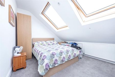 4 bedroom terraced house to rent - Photo 3
