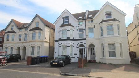 Queens Road, Worthing, West Sussex - Photo 5