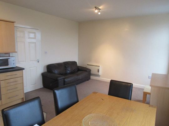 Adelphi Street Flat, Preston - Photo 1