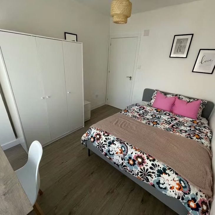 Carrer dAlmoines, Valencia, Valencian Community 46018 - Photo 1