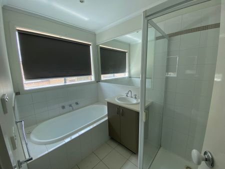 Modern Townhouse in Perfect Location! - Photo 5