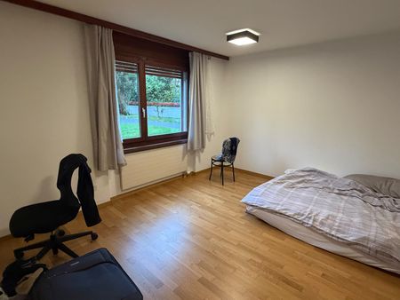 Zentral gelegene 3.5-Zimmer-Gartenwohnung in Affoltern a. A. - Photo 2
