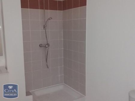Location Appartement 1 pièce 47m² ST DENIS 97400 - Photo 2