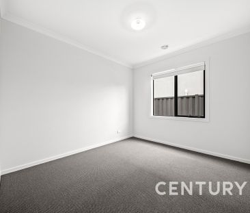 Modern Family Home with Two Lounge Rooms - Photo 1