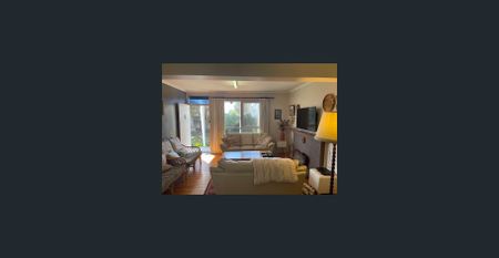 Seaside Cottage in Old Ocean Grove - Photo 4