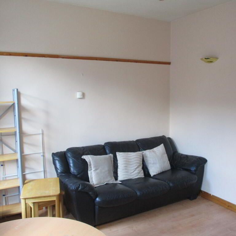 Great Apartment, 7b Canterbury Street, Belfast, Belfast, BT7 1LB - Photo 1