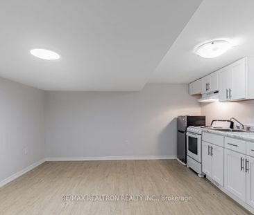 For Lease - 41 Fairholme Avenue Unit# Bsmt, Toronto, Ontario - Photo 2