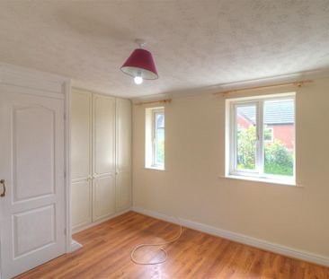 St Marys Road, Evesham - Photo 2
