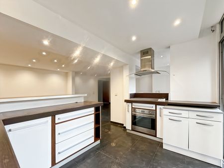 Location Appartement 3 pièces 68m² - Photo 2