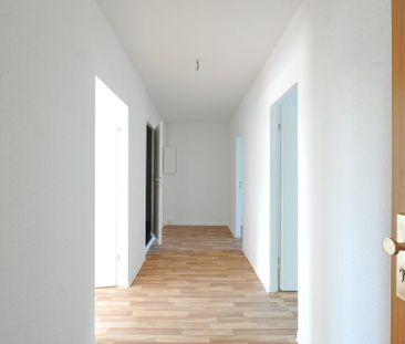 Platz für Ihre Familie, gemütliche 3 Zimmer ab April! - Photo 1