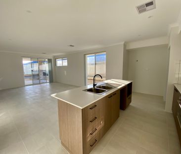 New Beginnings! - Your Dream Home Awaits! - Photo 3