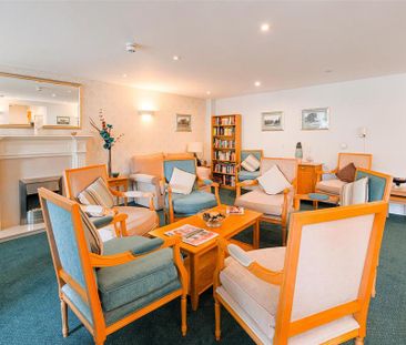 1 bedroom retirement property to rent - Photo 2