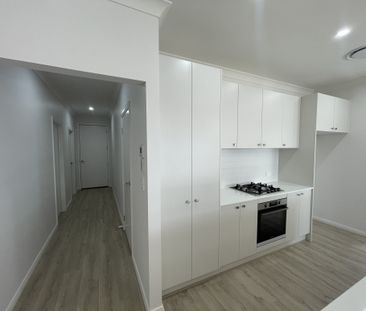 FOUR BEDROOM HOME - AVAILABLE NOW! - Photo 6