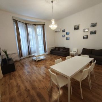 Lovag utca - Fotó 1