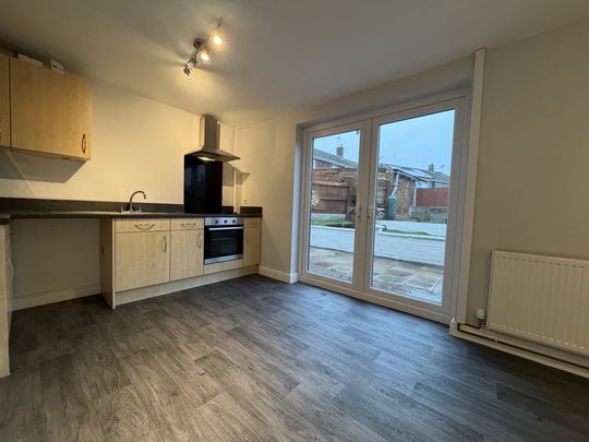 PetersmithDrive, NewOllerton, NEWARK - Photo 1