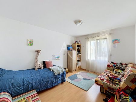 Location Maison 4 pièces 120m² AVRILLE 49240 - Photo 4
