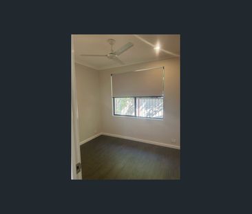 Neat and Tidy home in prime location! - Photo 3