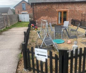 1 bedroom cottage to rent - Photo 2