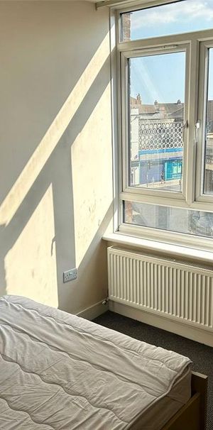House share to rent - Photo 1