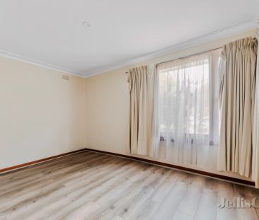 3 Bed, 1 Bath - Photo 6