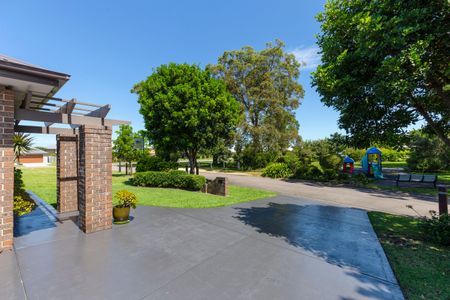Ideally located Quality Family Home for rent - Photo 4