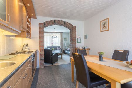 SCHITTERENDE RUIME BOVENWONING IN KERKRADE - Photo 4