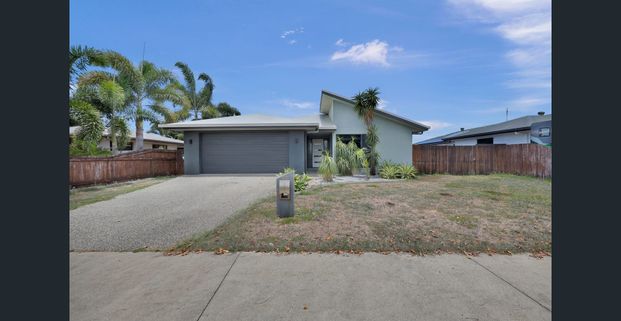 Charming Family Home in Bucasia - Photo 1