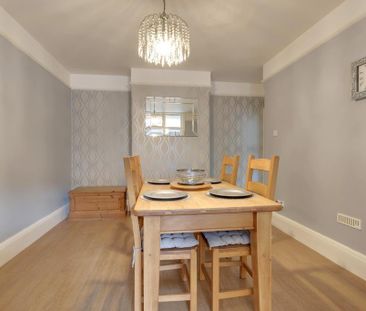 3 bedroom semi-detached house to rent - Photo 3