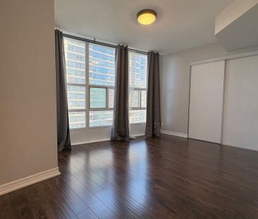 For Lease - 33 Elm Drive Unit# 1605, Mississauga, Ontario - Photo 3