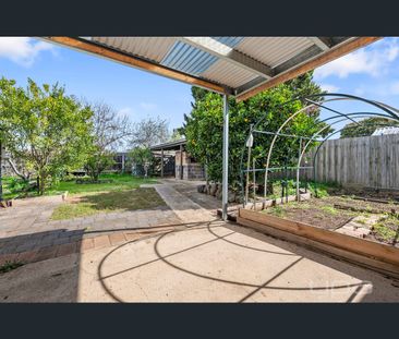 125 Palmerston Street, Melton, Vic 3337 - Photo 6