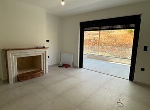 Διαμέρισμα για ενοικίαση - Νίκαια, - Φωτογραφία 1