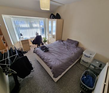 5 Bed Student Accommodation - Photo 4