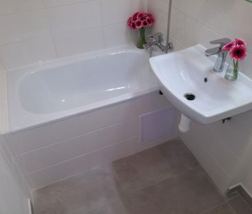 Pronájem bytu 2+kk 44 m2 - Fotografie 4