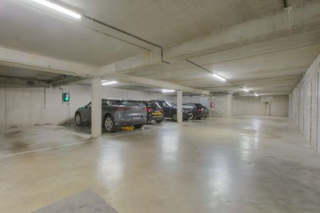 Trendy duplex met ondergrondse garage en kelderberging - Photo 3