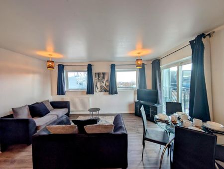 2 bedroom apartment to rent - Photo 2