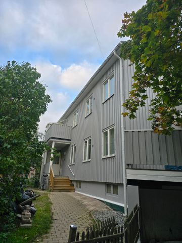 Malmköpingsvägen, Bandhagen - Photo 3