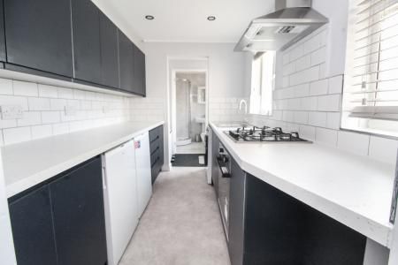 (1 Room) Claude Street, Dunkirk, Nottingham, NG7 - Photo 5