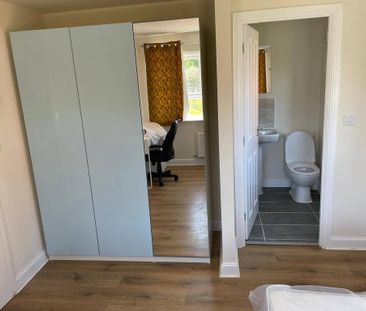 5 bedroom detached house to rent - Photo 5