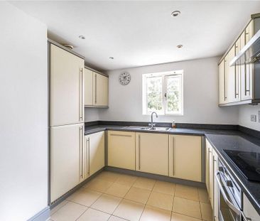 2 bedroom maisonette to rent - Photo 6