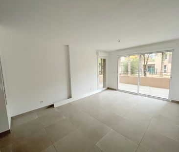 « VILLENEUVE-LES-AVIGNON - APPARTEMENT T2 45.17M² AVEC TERRASSE » - Photo 6