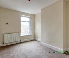 3 BEDROOM House - Mid Terrace - Photo 6