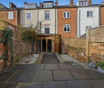 3 bedroom terraced house to rent - Photo 6