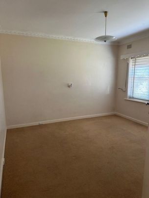 11 Peace Av, Victor Harbor SA 5211 - House For Rent | Domain - Photo 1