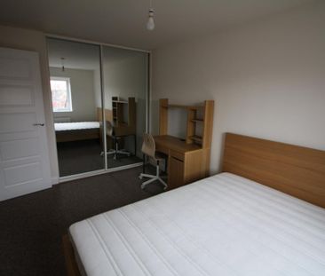 3 bedroom semi-detached house to rent - Photo 5