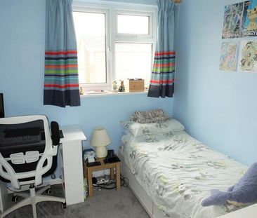 3 bedroom detached house to rent - Photo 5