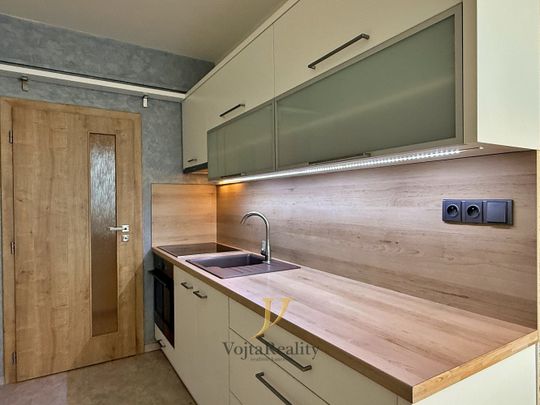 Pronájem bytu 3+1 75 m² - Photo 1