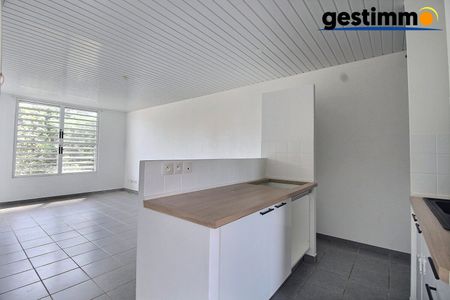 Location Appartement 3 pièces 63m² CAYENNE 97300 - Photo 4