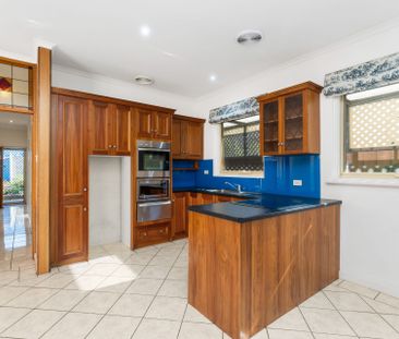 Open to View Friday 10th October 4pm - 4.30pm - Photo 1