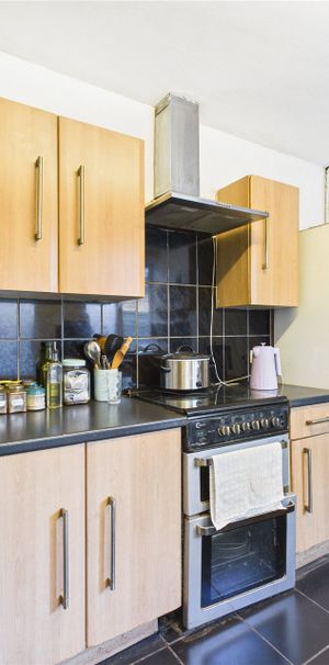 St Bartholomews Road, Reading St Bartholomews Road, Reading - Photo 2