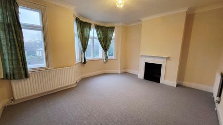 River View, Enfield - Photo 2